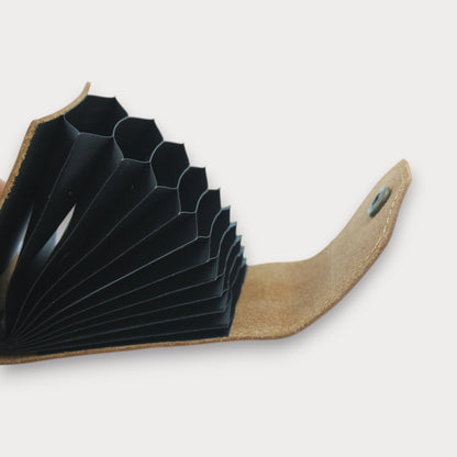 El Yapımı Hakiki Deri Akordiyon Kartlık – SlimFlex